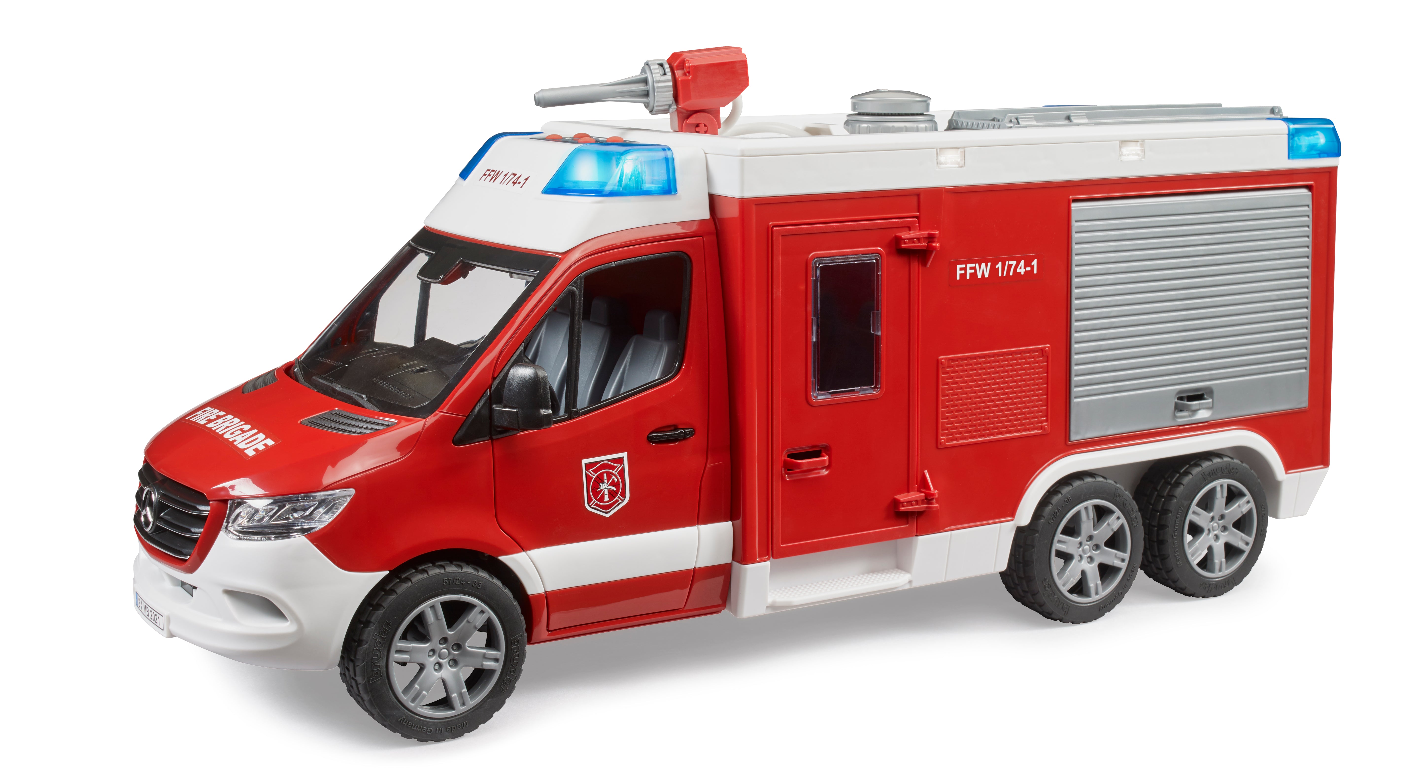 1:16 Mercedes-Benz Mercedes-Benz Sprinter Dual Axle Fire Engine with Light & Sound (02680)