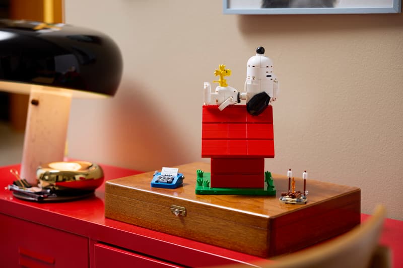 Ideas - Peanuts: Snoopy's Doghouse (21368)