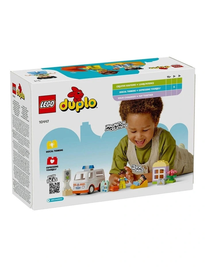 DUPLO® - Ambulance & Driver (10447)