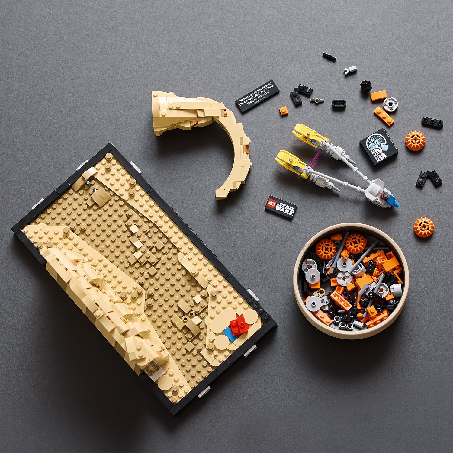 Star Wars - Mos Espa Podrace™ Diorama (75380)