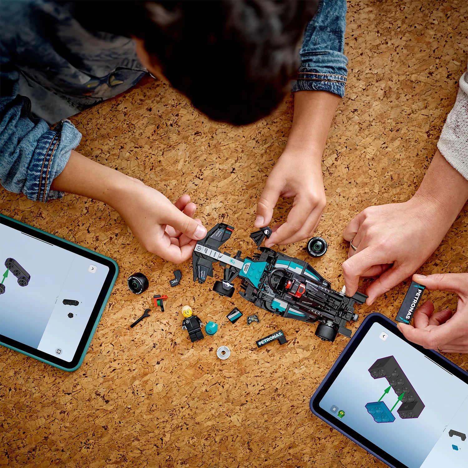 Speed Champions - Mercedes-AMG F1® W15 Race Car (77244)