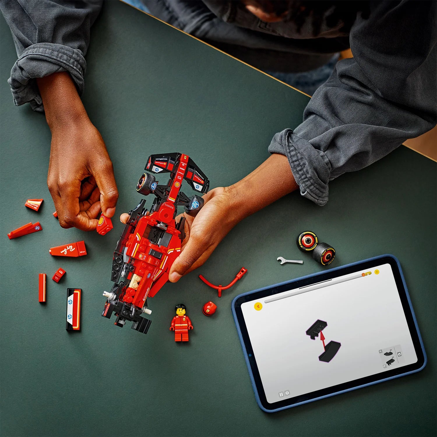 Speed Champions - Ferrari SF-24 F1® Race Car (77242)