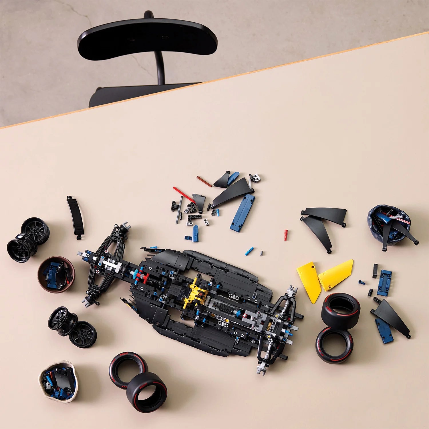 Technic™ - Oracle Red Bull Racing RB20 F1® Car (42206)