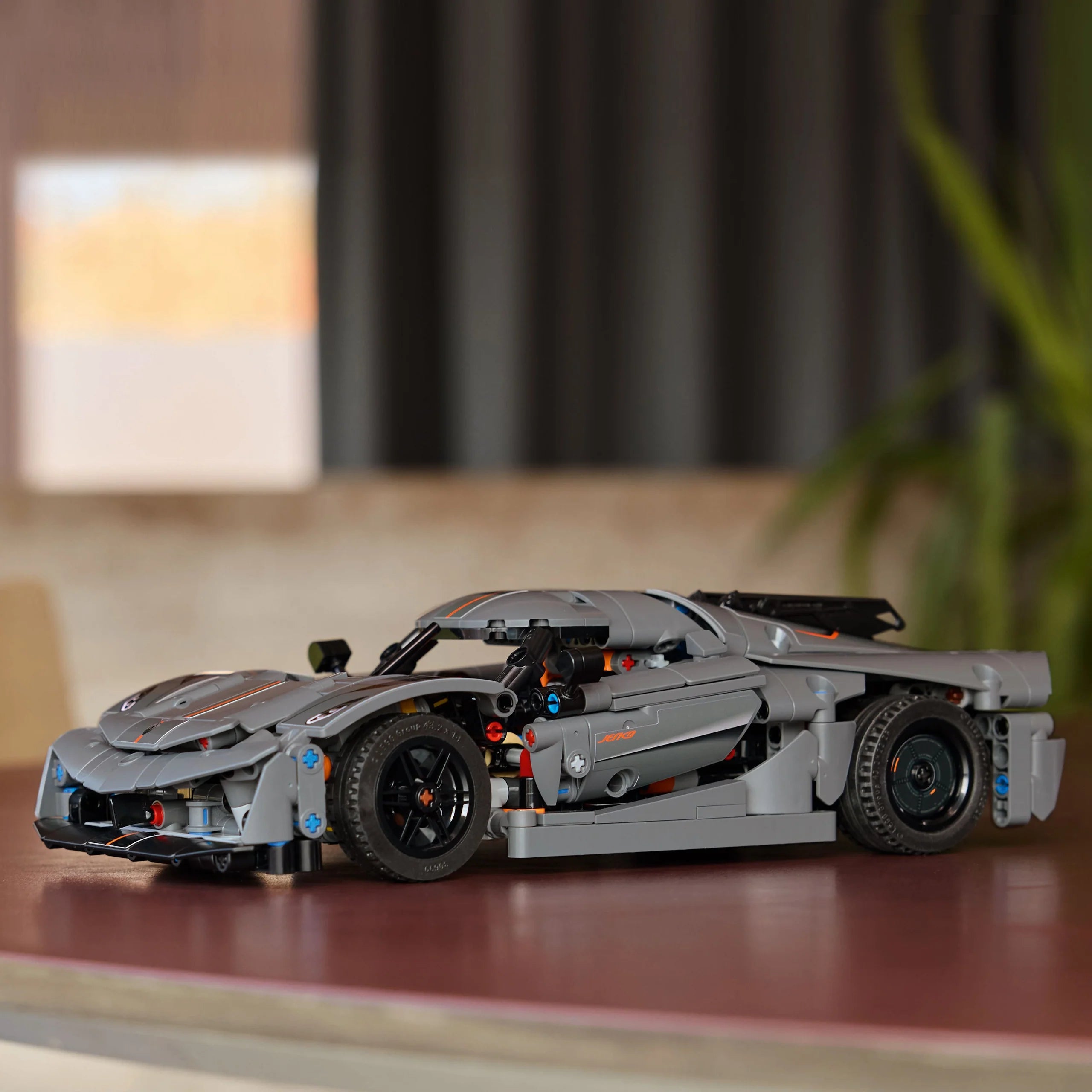 Technic - Koenigsegg Jesko Absolut Grey Hypercar (42173)