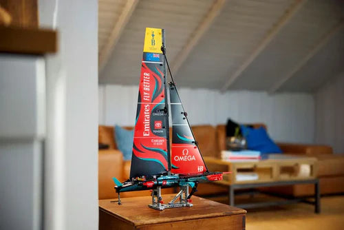 Technic - Emirates Team New Zealand AC75 Yacht (42174)