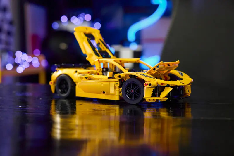 Technic™ - Chevrolet Corvette Stingray (42205)