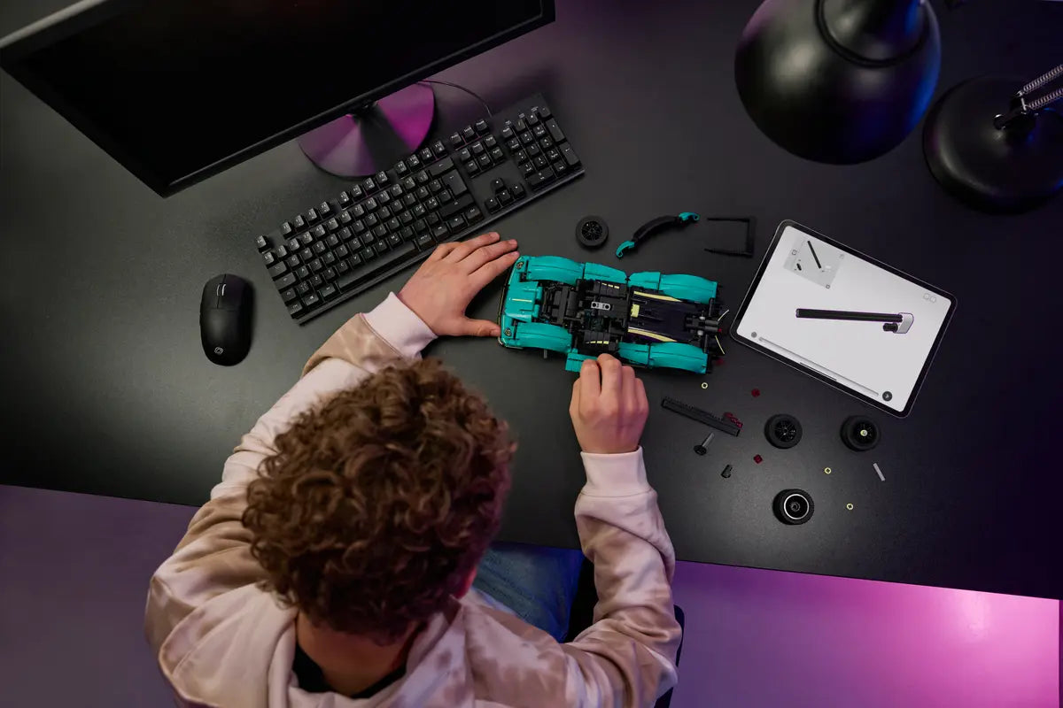 Technic™ - Aston Martin Valkyrie (42208)