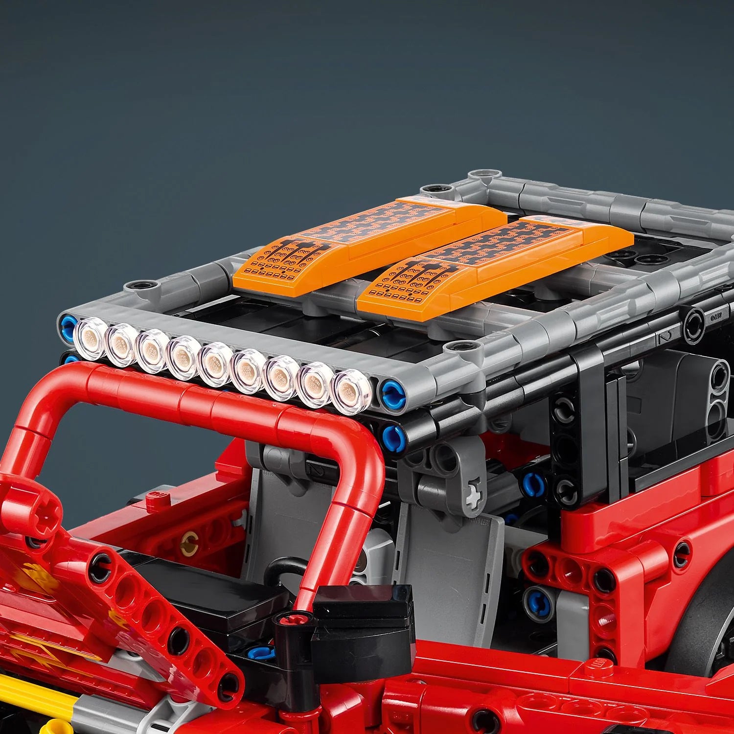 Technic™ - Ford Bronco® SUV (42213)