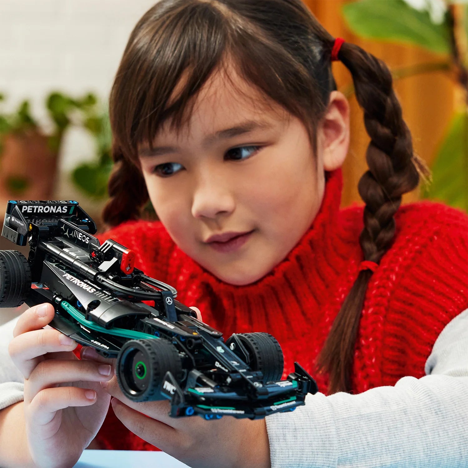 Technic™ - Mercedes-AMG F1 W14 E Performance Pull-Back (42165)