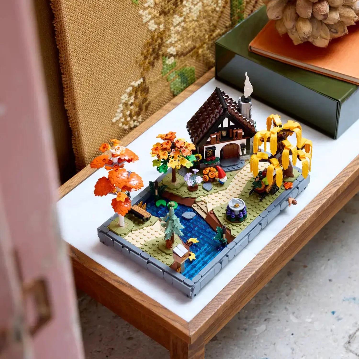 Icons - Autumn Cottage Garden (11372) - Toot Toot Toys