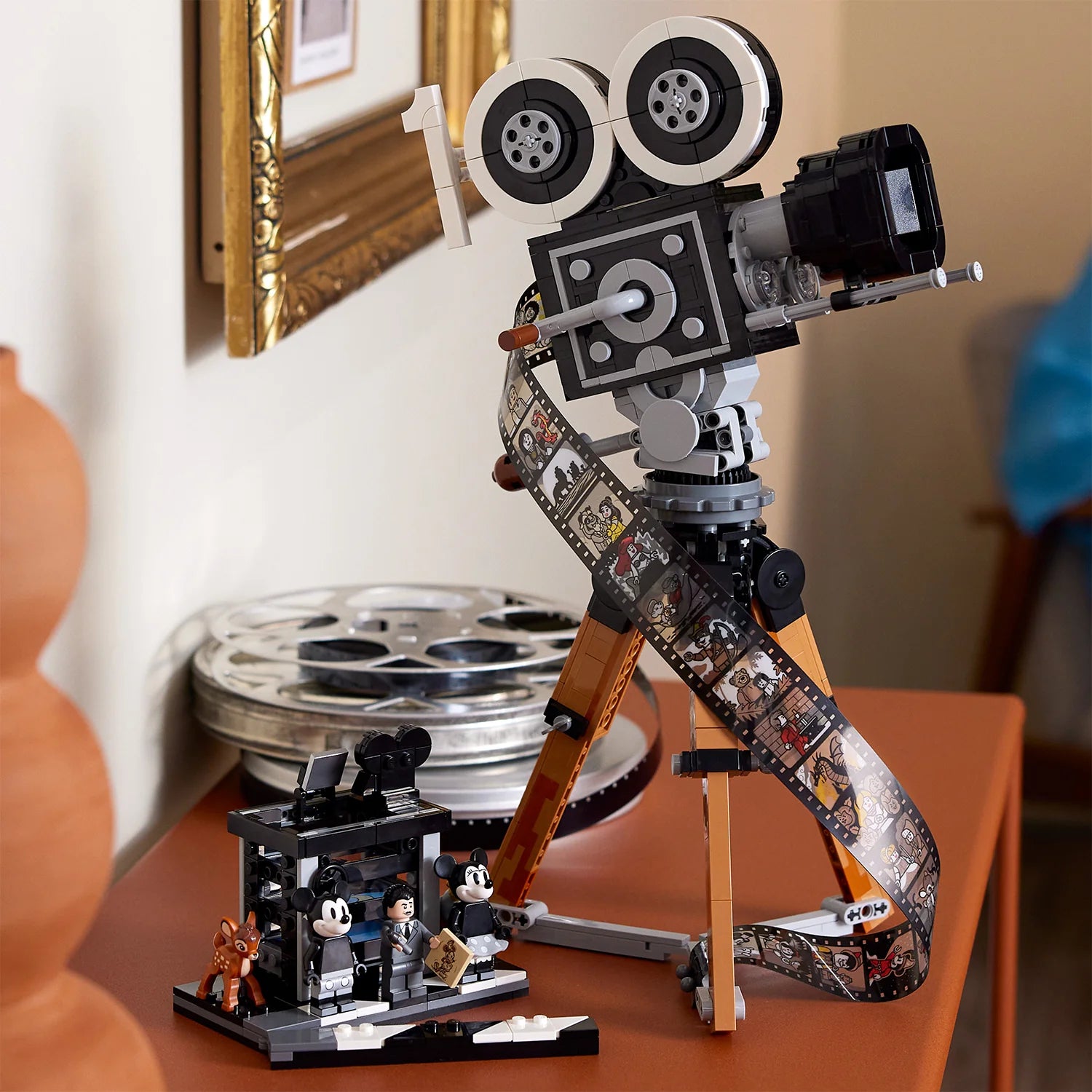 Disney™ - Walt Disney Tribute Camera (43230)