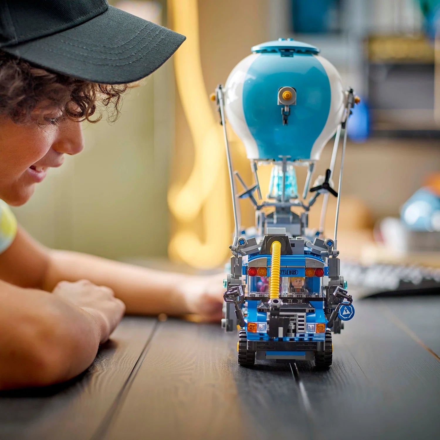 Fortnite® - Battle Bus (77073)