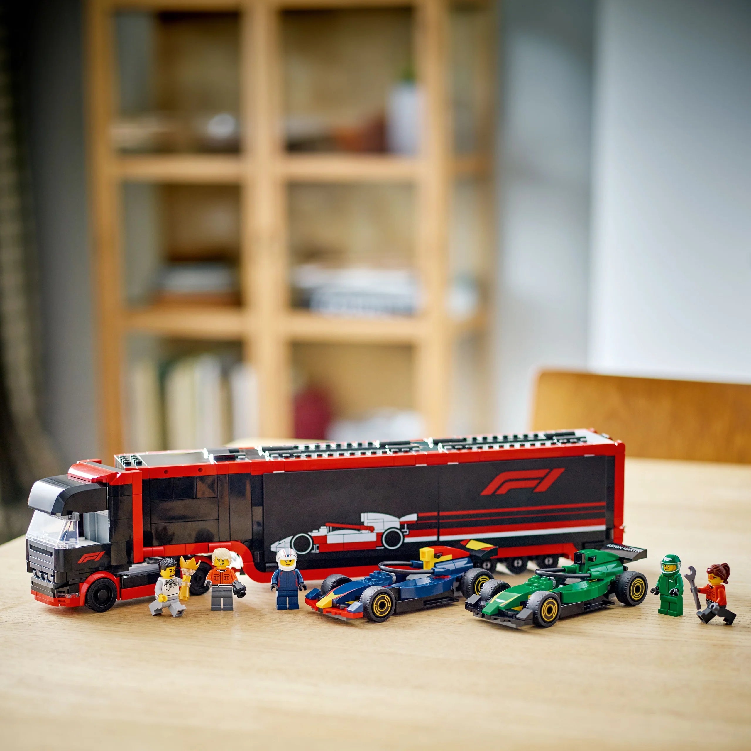 City - F1® Truck with RB20 & AMR24 F1® Cars (60445)