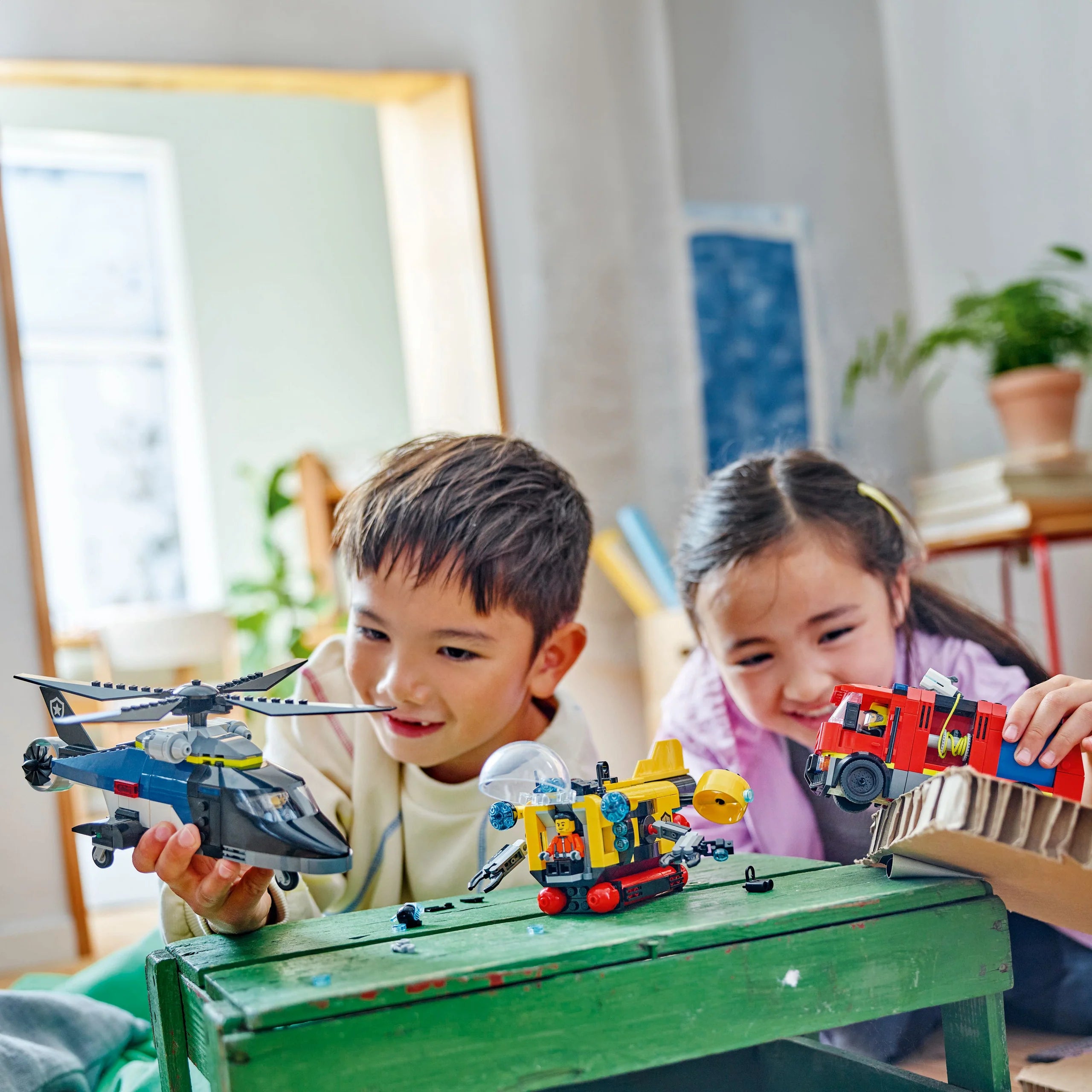 City - Helicopter, Fire Truck & Submarine Remix (60462)