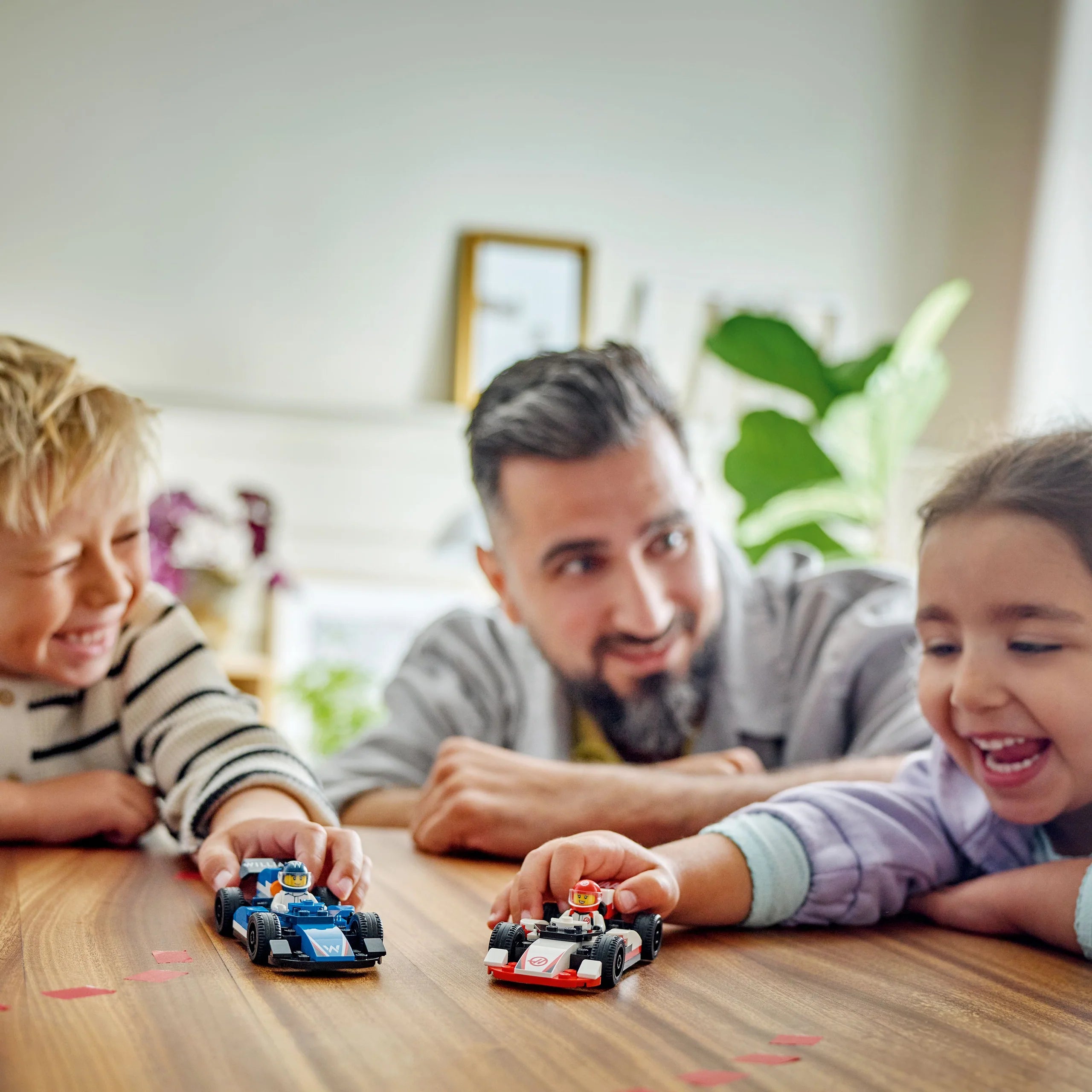 City - F1® Williams Racing & Haas F1® Race Cars (60464)