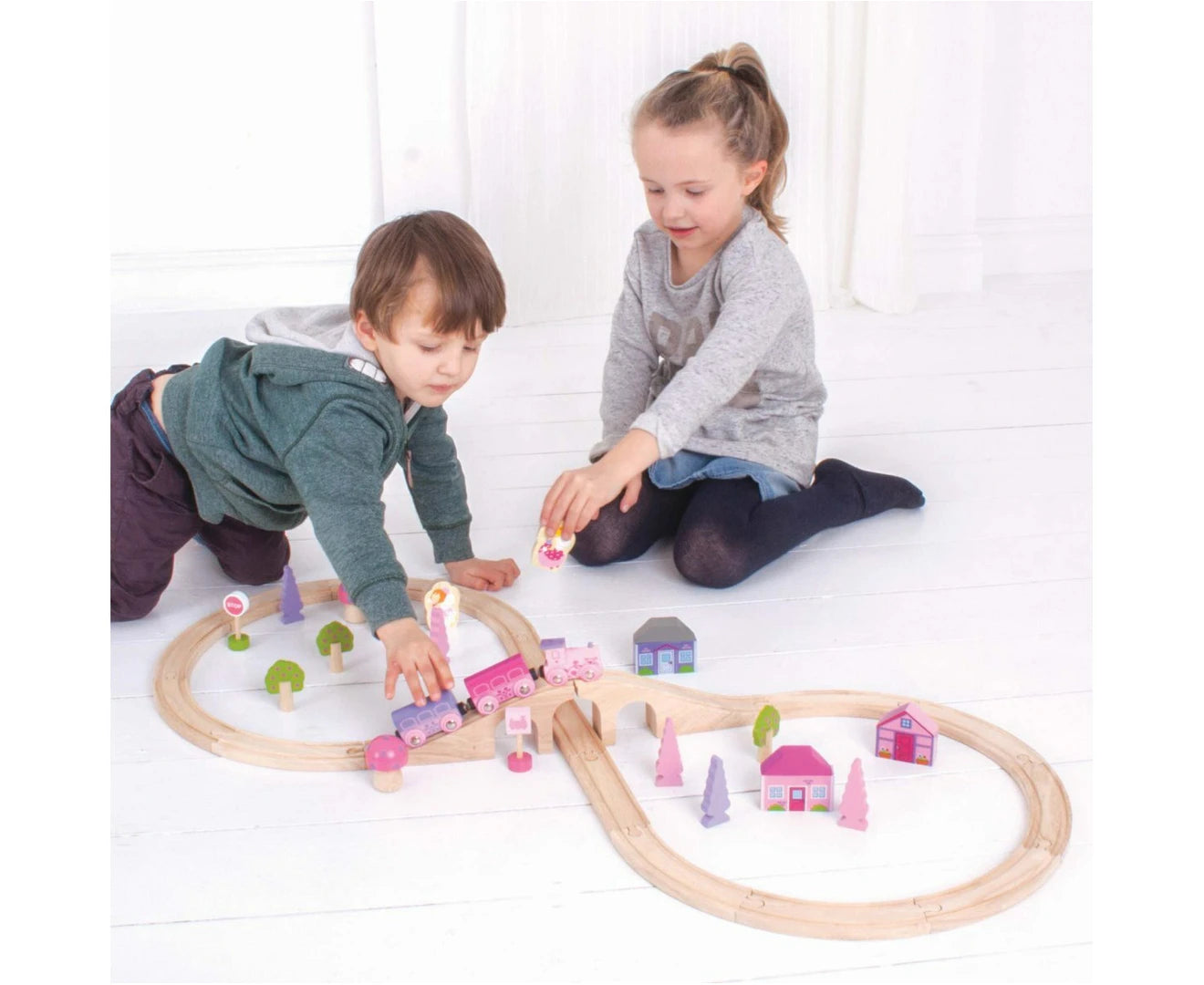 Fairy Figure of Eight Train Set