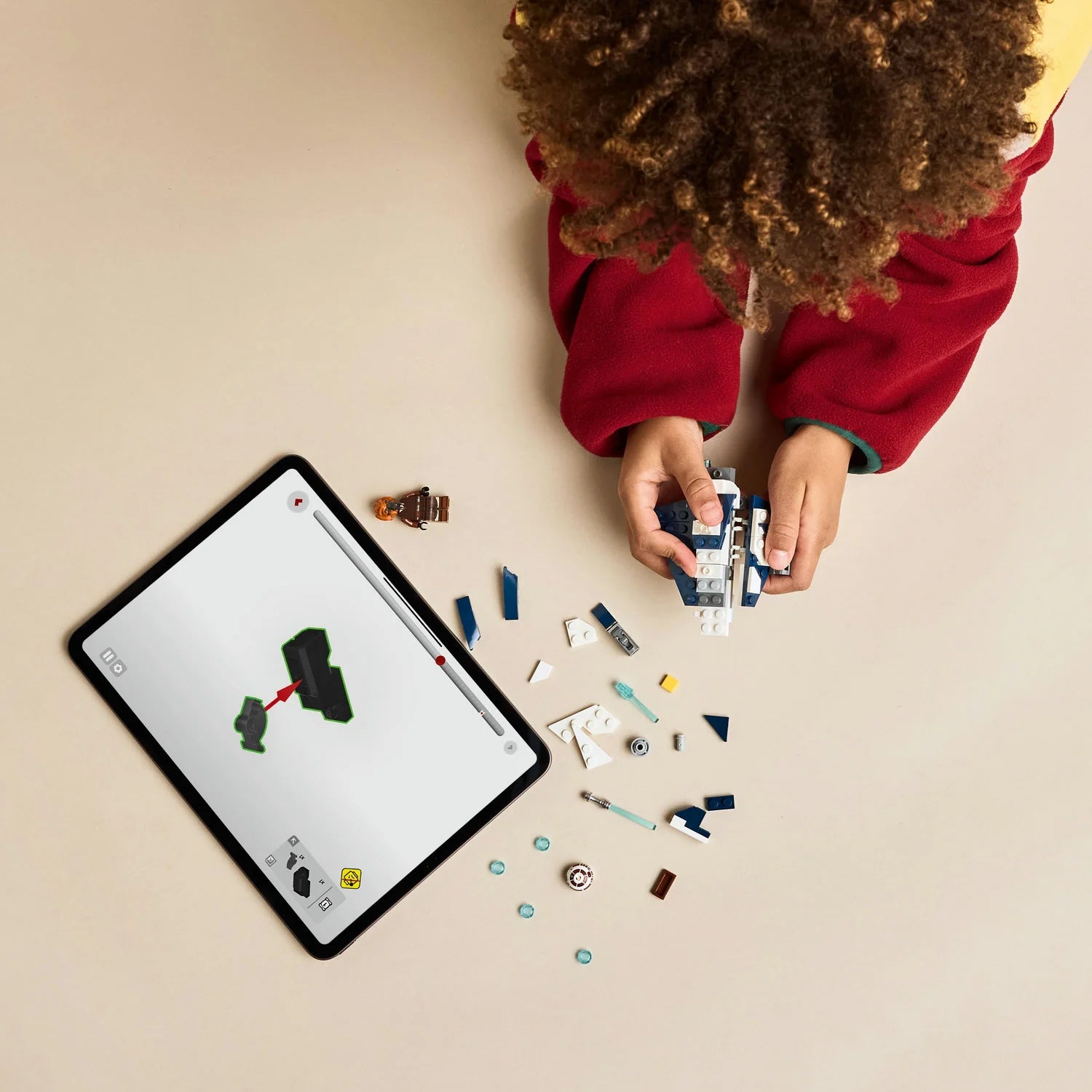 Star Wars™ - Plo Koon's Jedi Starfighter™ Microfighter (75400)