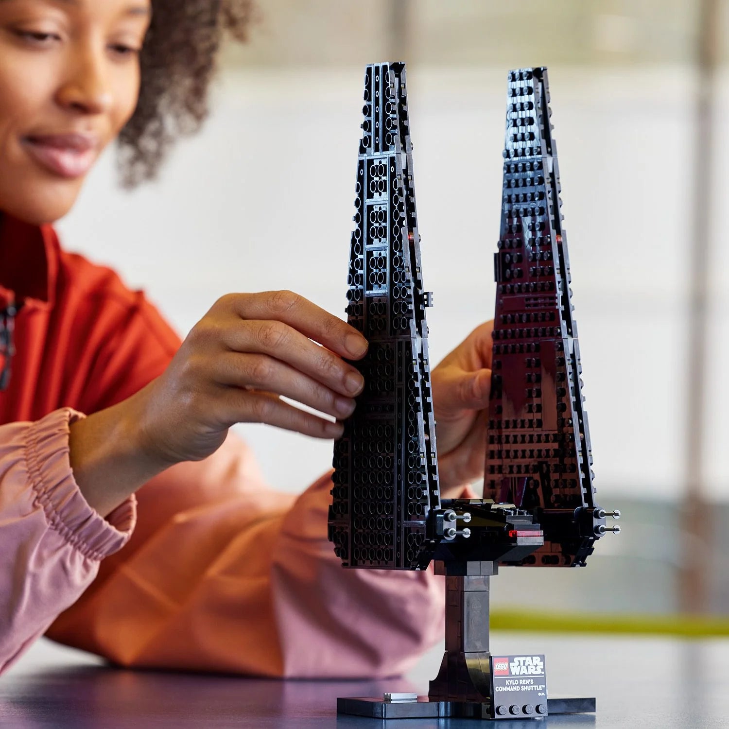 Star Wars™ - Kylo Ren's command Shuttle (75406)