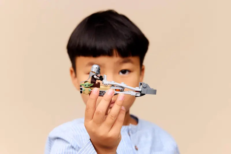 Star Wars™ - The Mandalorian & Grogu's Speeder Bike™ (75436)