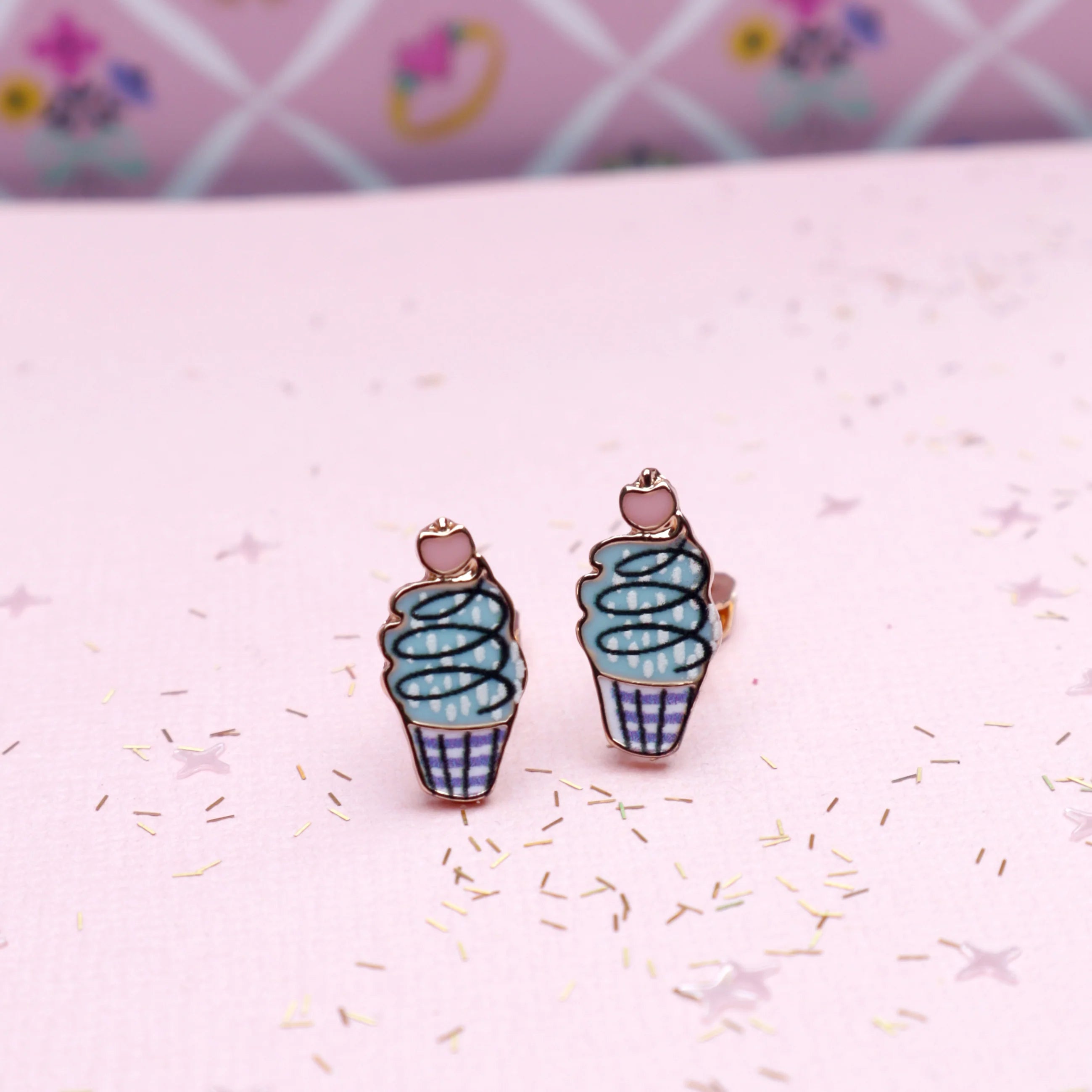 Mon Coco - Petite Gateau Clip-On Earrings