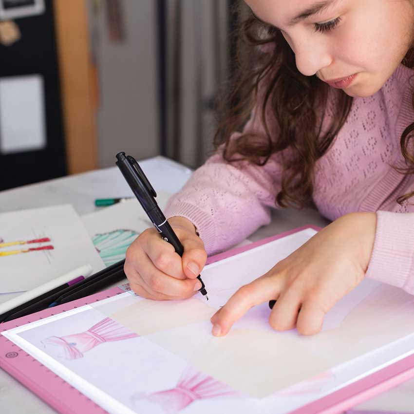 Artissimo Fashion Workshop and LED Light Pad