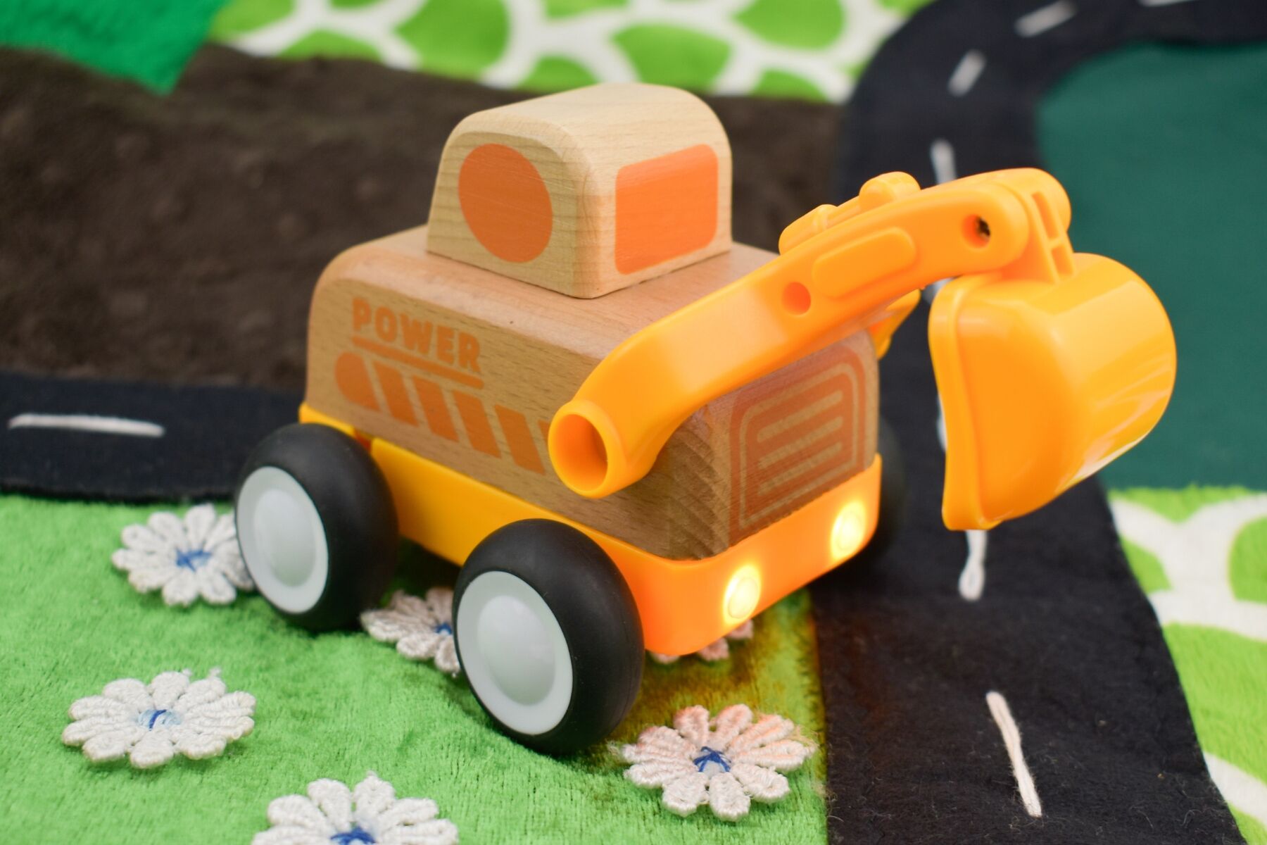 Wooden Friction Work Truck With Sound And Light - Digger
