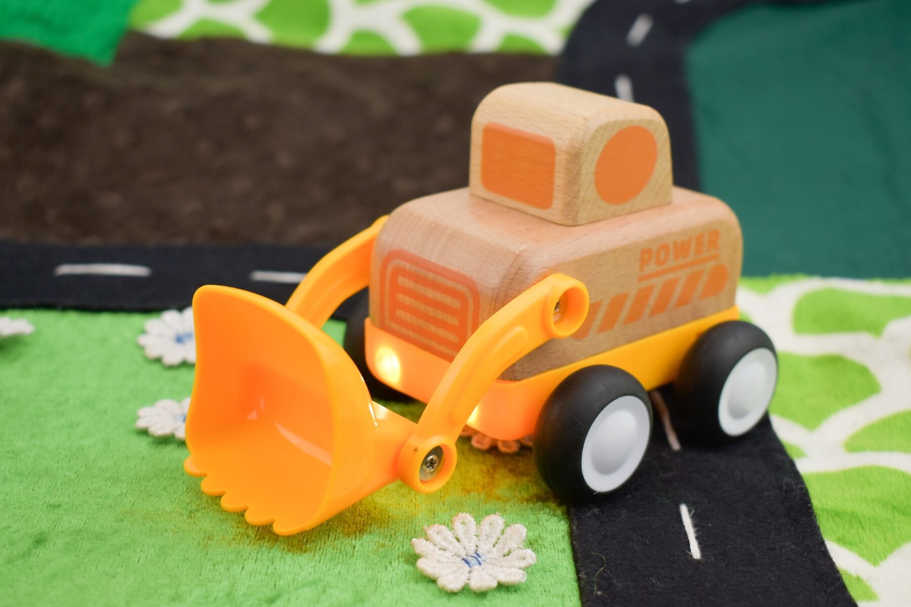 Wooden Friction Work Truck With Sound And Light - Bulldozer