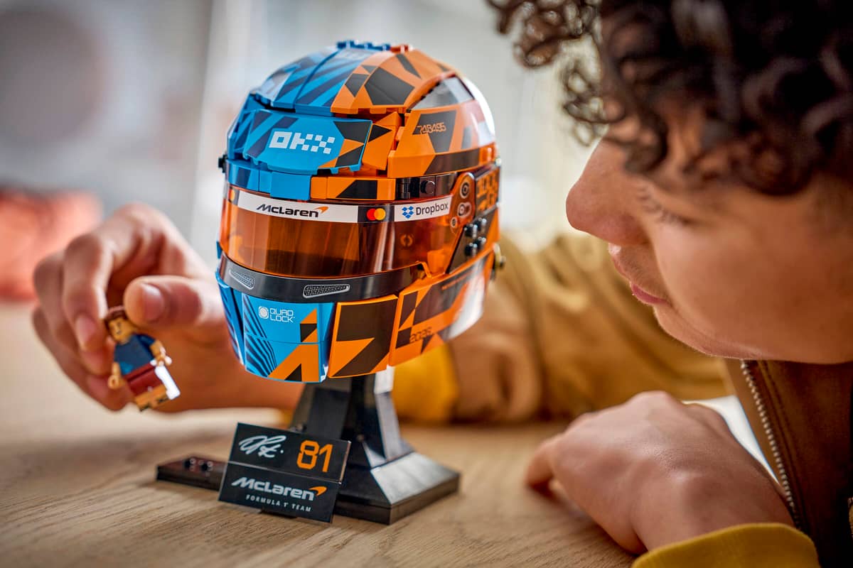 Editions - McLaren Mastercard F1® Team Oscar Piastri Helmet (43017)