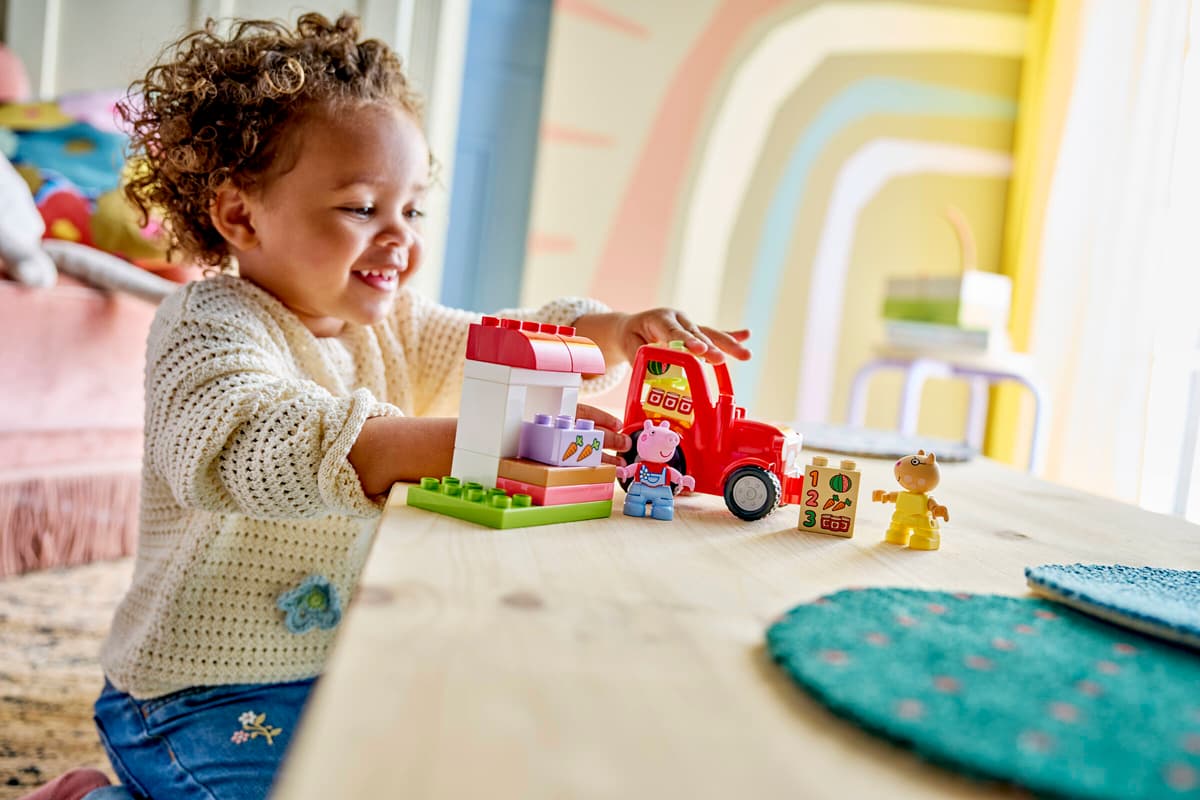 DUPLO® - Peppa Pig Tractor and Market (10468)