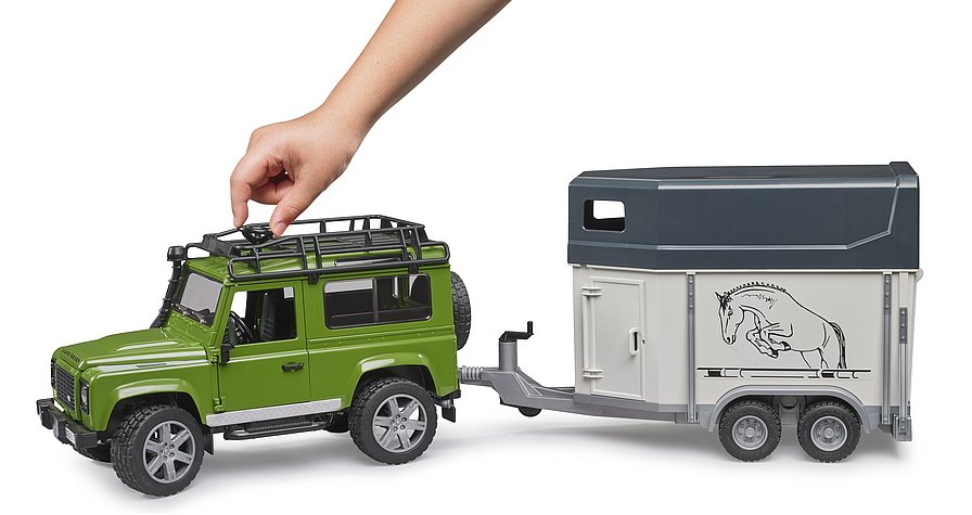 Land Rover Defender With Horse Trailer (02592)
