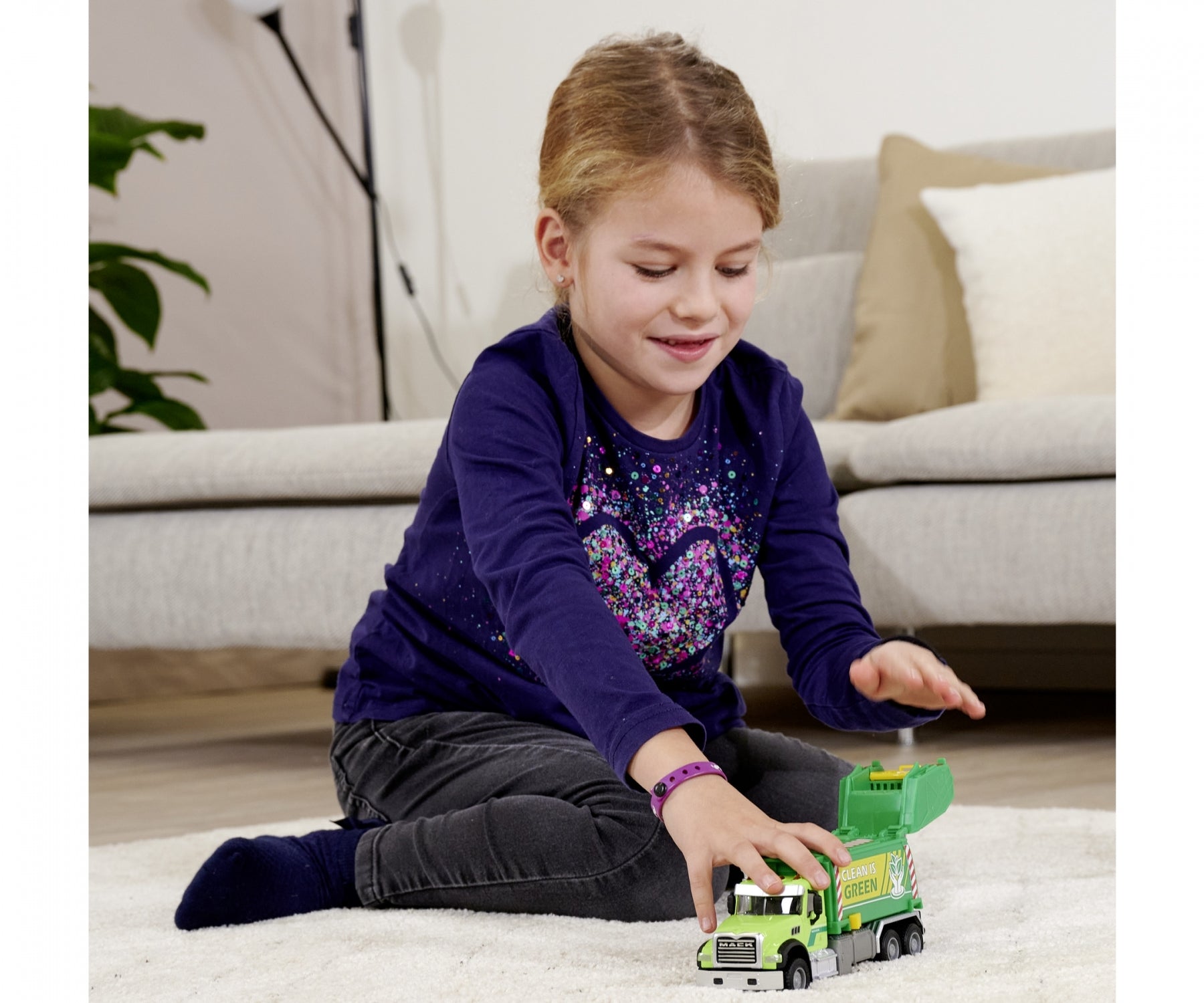 Grand Series - Mack Granite Garbage Truck