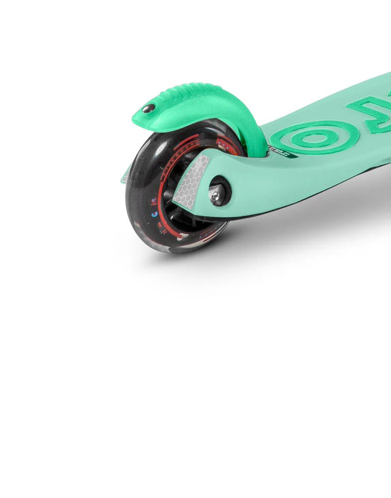 Micro Mini2Grow Deluxe Plus- Magic LED Scooter