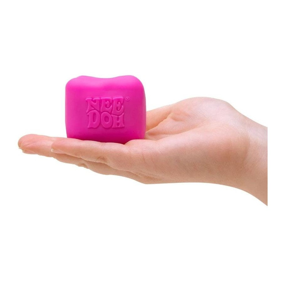NeeDoh Colour Change - Cube (Due to high demand, limits of 2 NeeDoh items total across all styles and sizes applies)