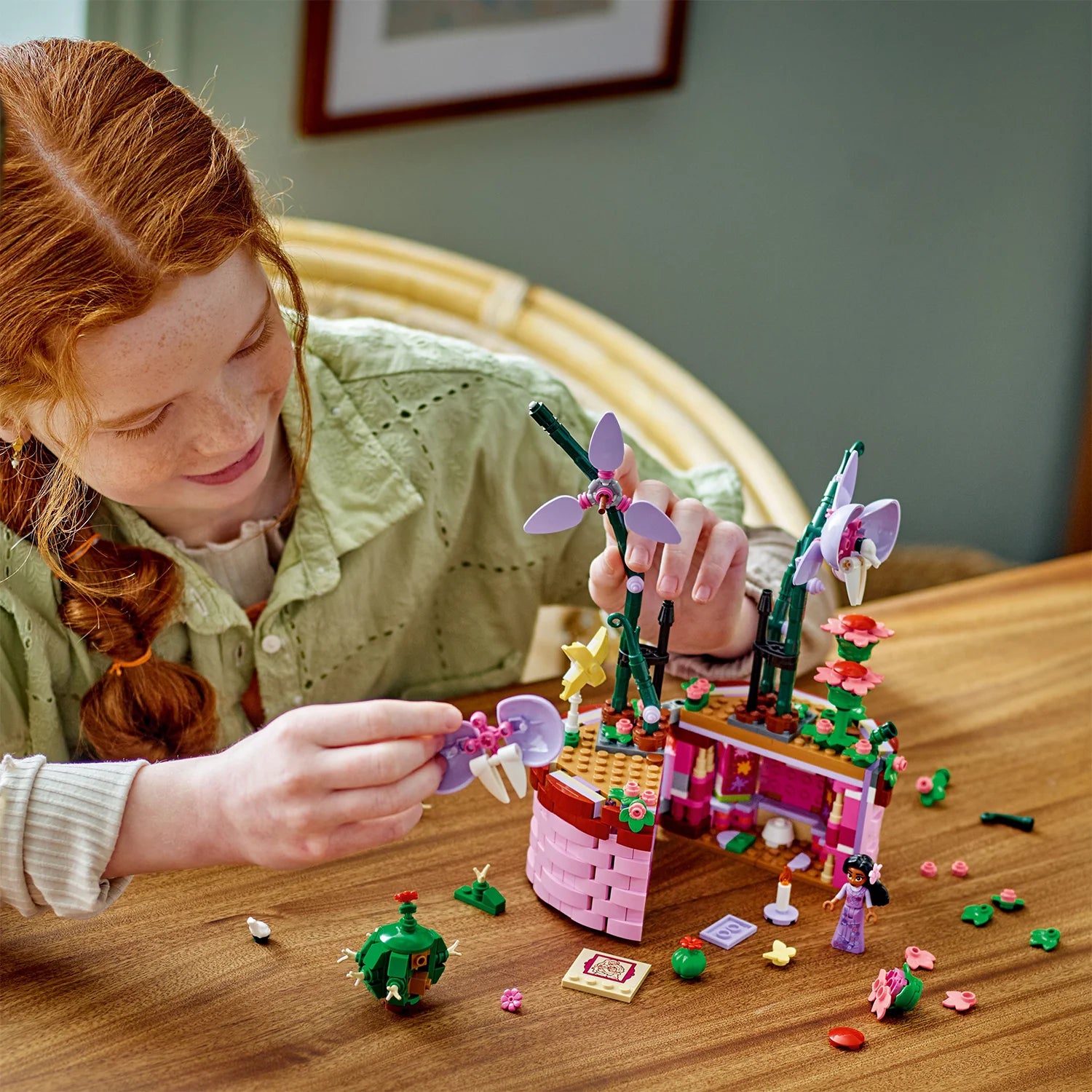 Disney™ - Isabela's Flowerpot (43237)