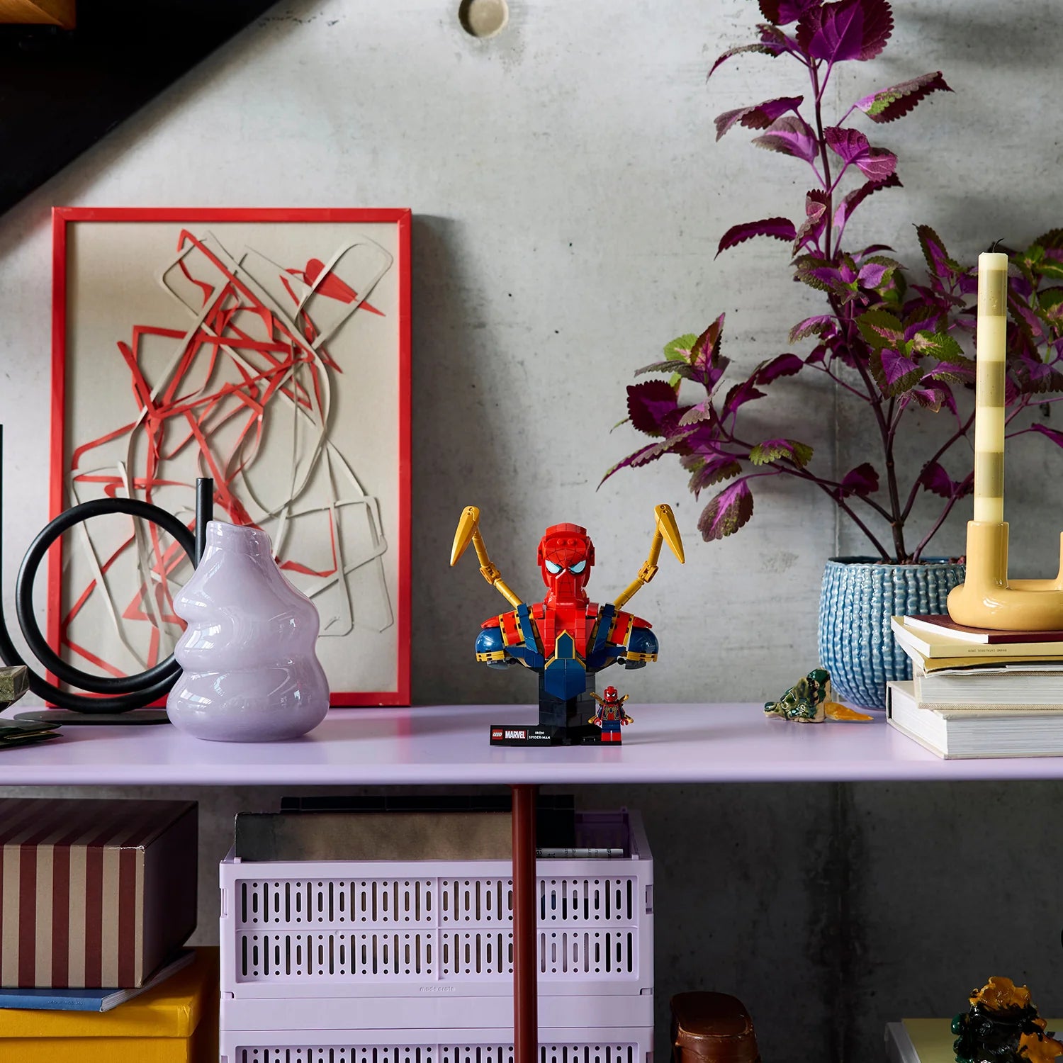 Marvel - Iron Spider-Man Bust (76326)