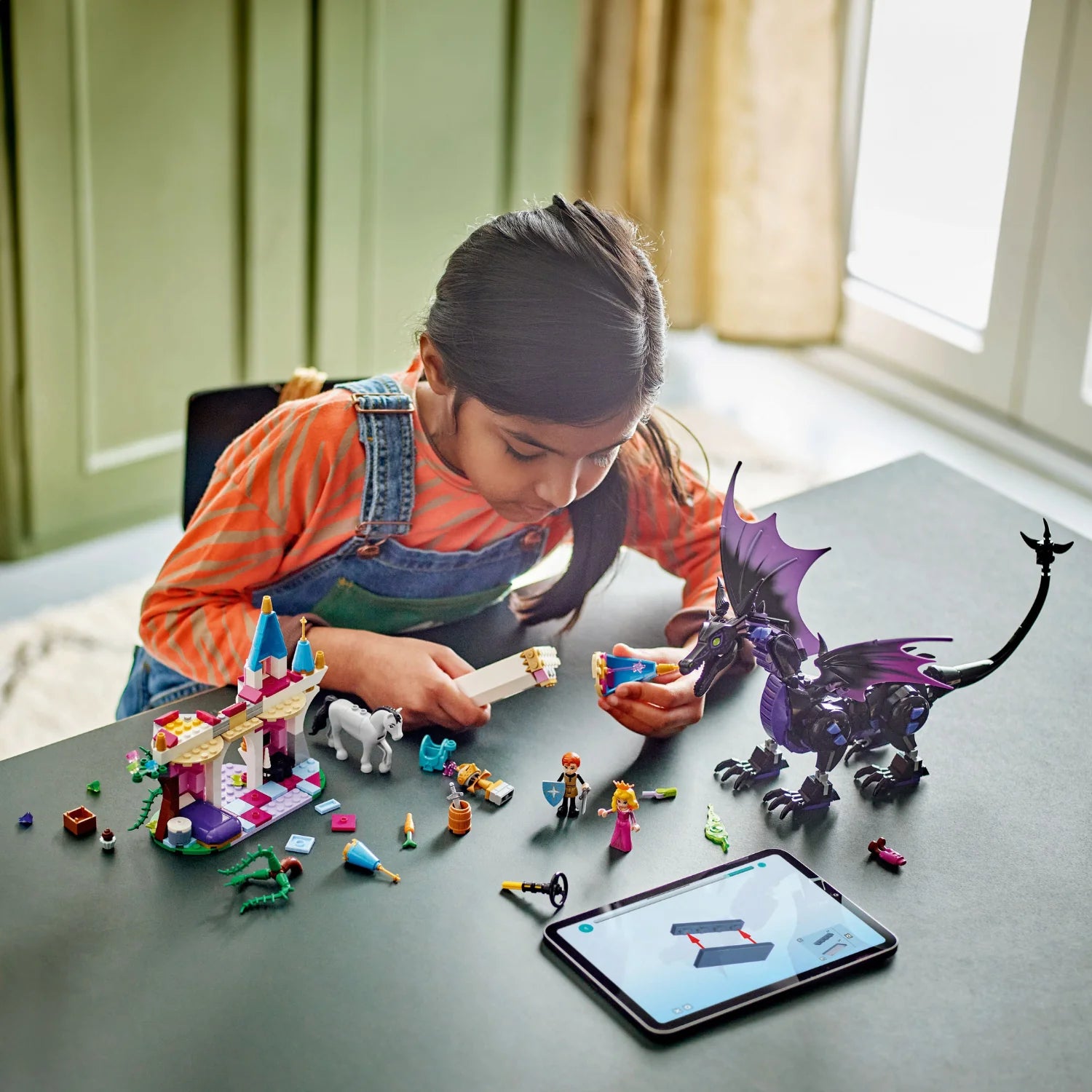 Disney™ - Maleficent’s Dragon Form (43240)