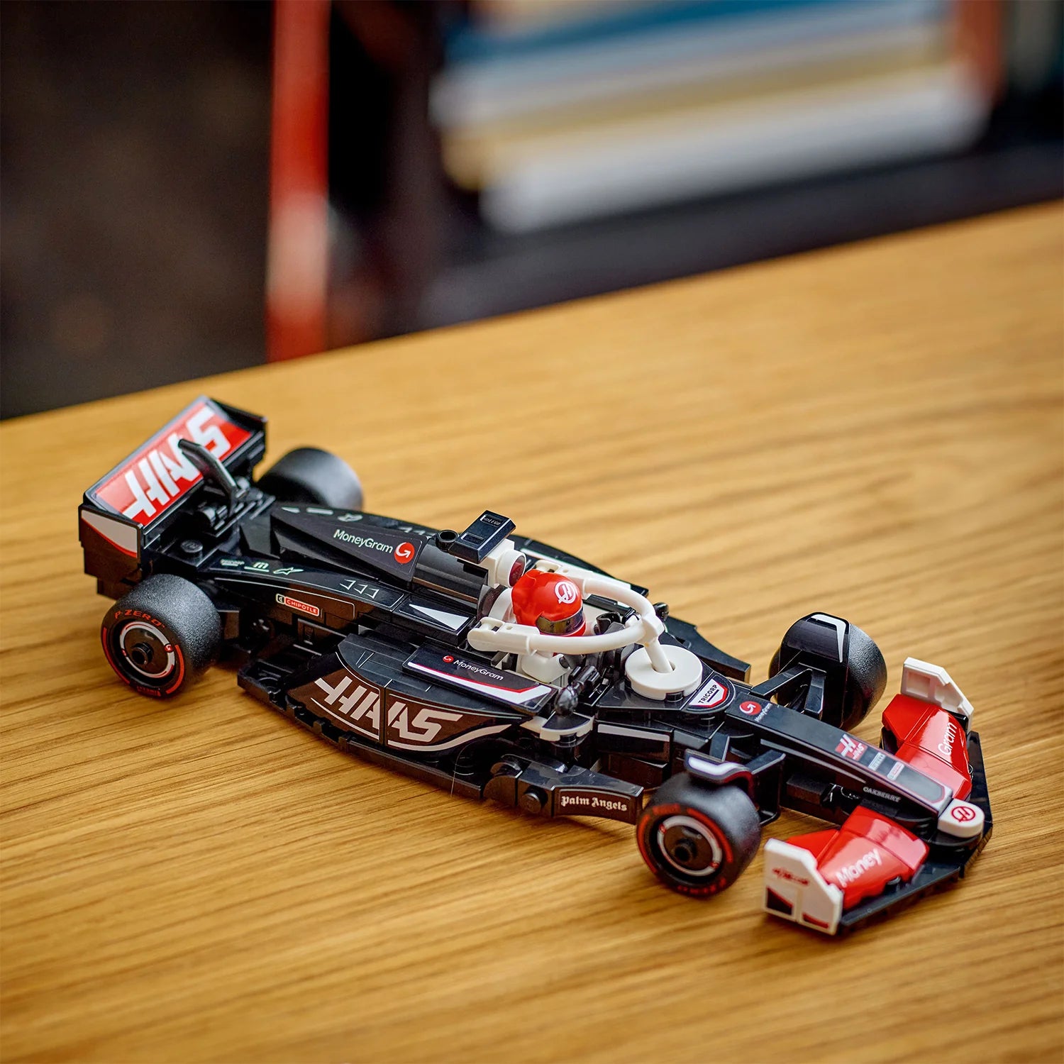 Speed Champions - MoneyGram Haas F1® Team VF-24 Race Car (77250)