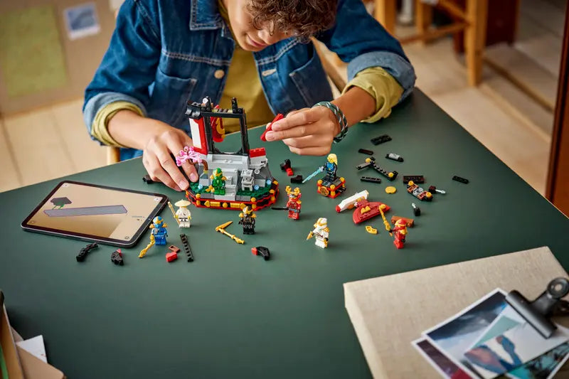 NINJAGO® - Ninja Character Display 15th Anniversary (71866)