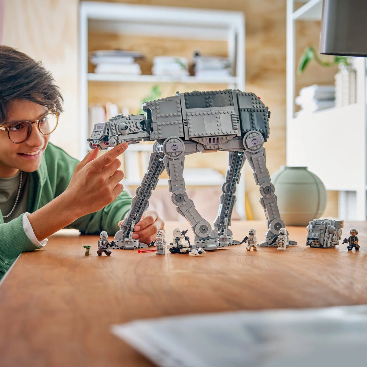 Star Wars™ - Imperial Remnant AT-AT™ with INT-4 (75454)