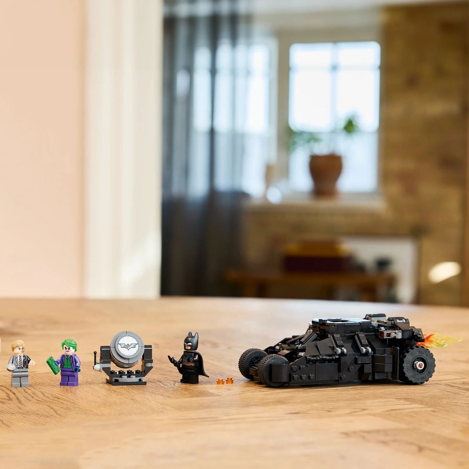 DC Batman™ - Batman Tumbler vs. Two-Face™ & The Joker™