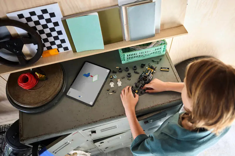 Speed Champions - APXGP Team Race Car from F1® The Movie (77252)