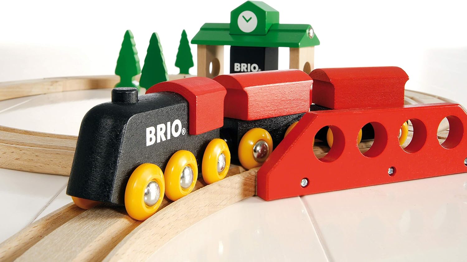 The classic figure 8 (33028)