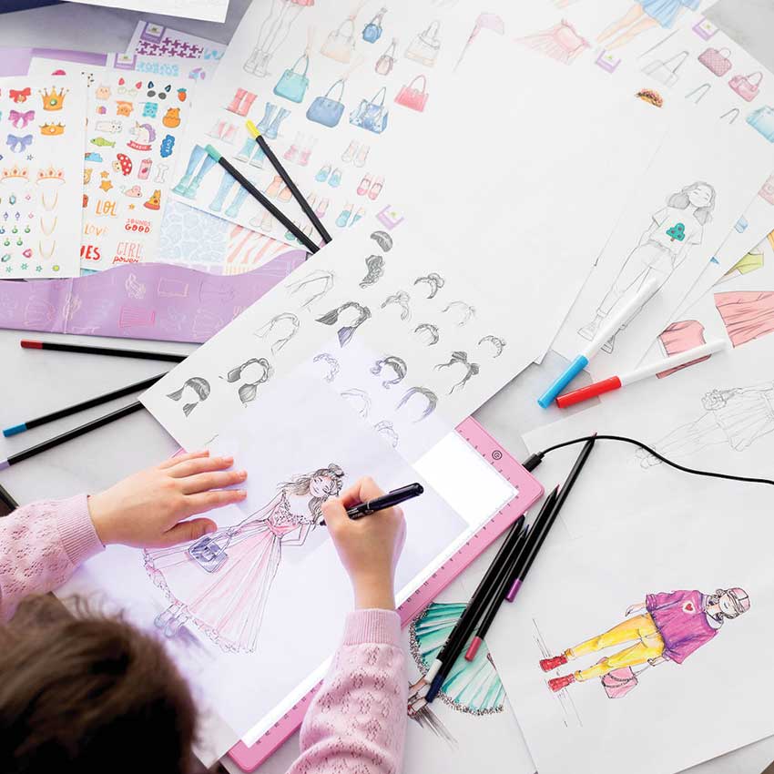 Artissimo Fashion Workshop and LED Light Pad