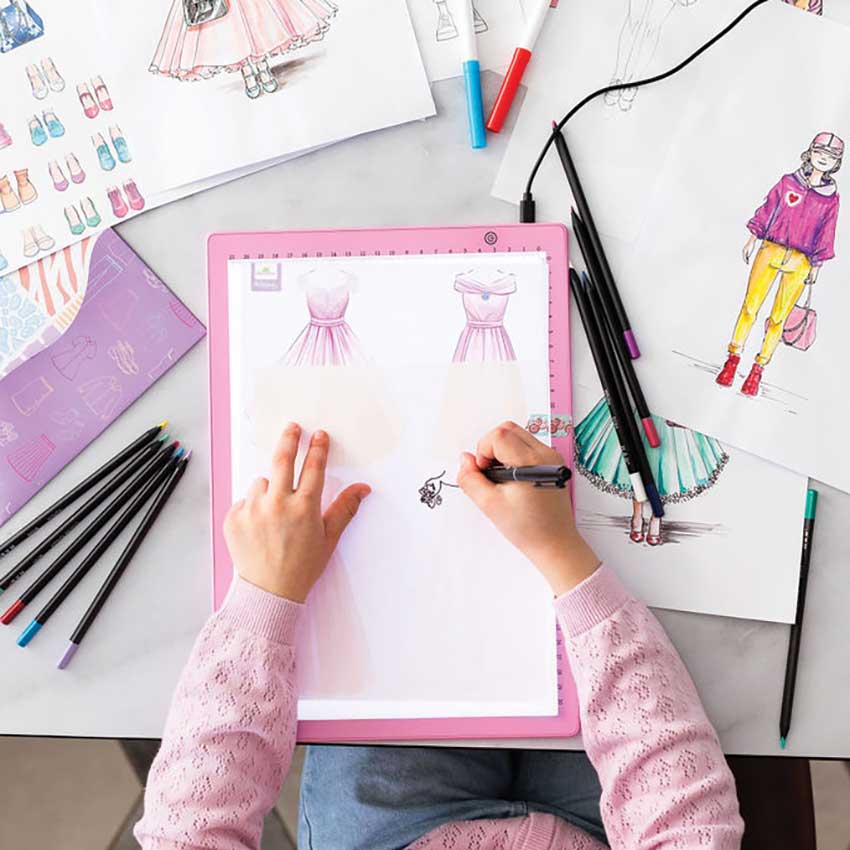 Artissimo Fashion Workshop and LED Light Pad