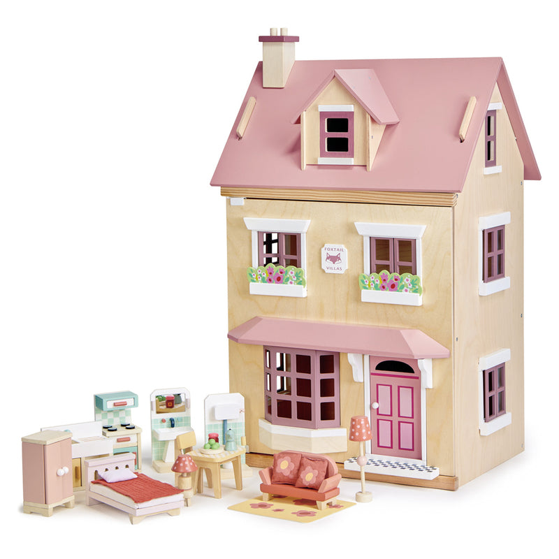 Foxtail Villa Includes Greenhouse and Garden Set!