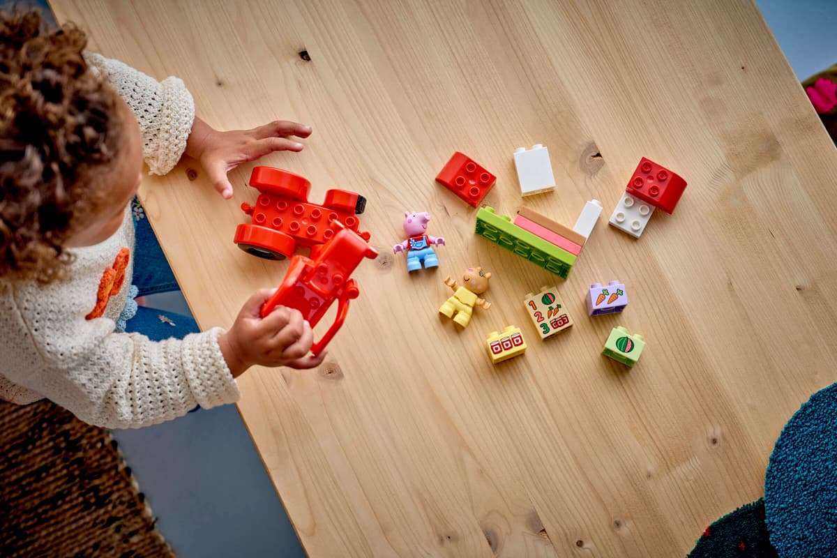 DUPLO® - Peppa Pig Tractor and Market (10468)