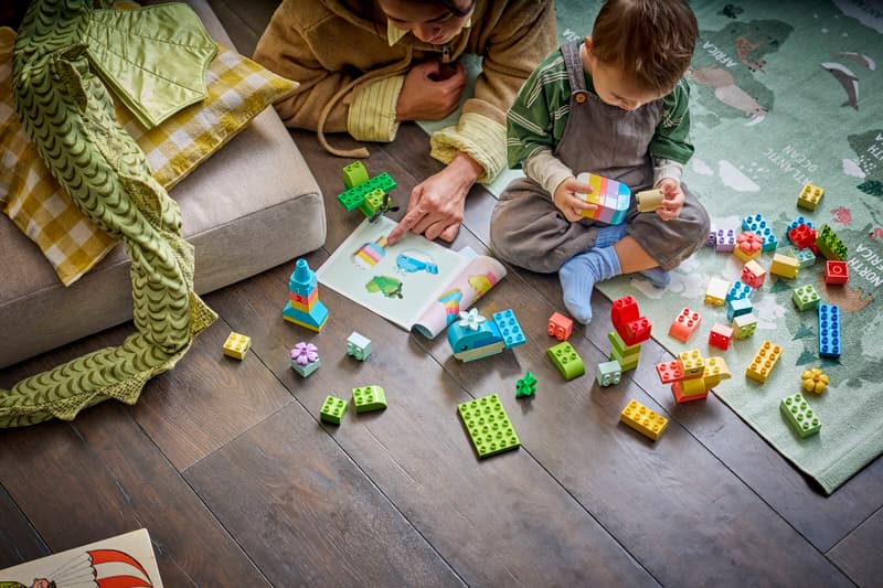 DUPLO® - Colourful Creative Box (10479) - Toot Toot Toys