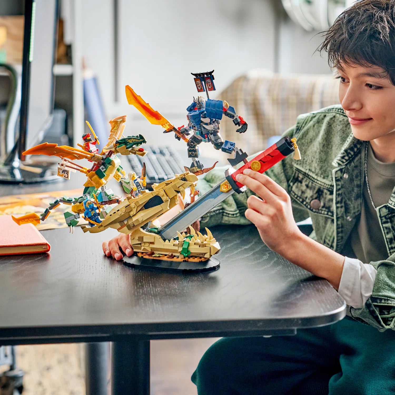 LEGO® Ninjago - Battle at the Dragon's Blade (71871)