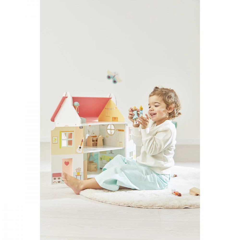 Dolls House with Family