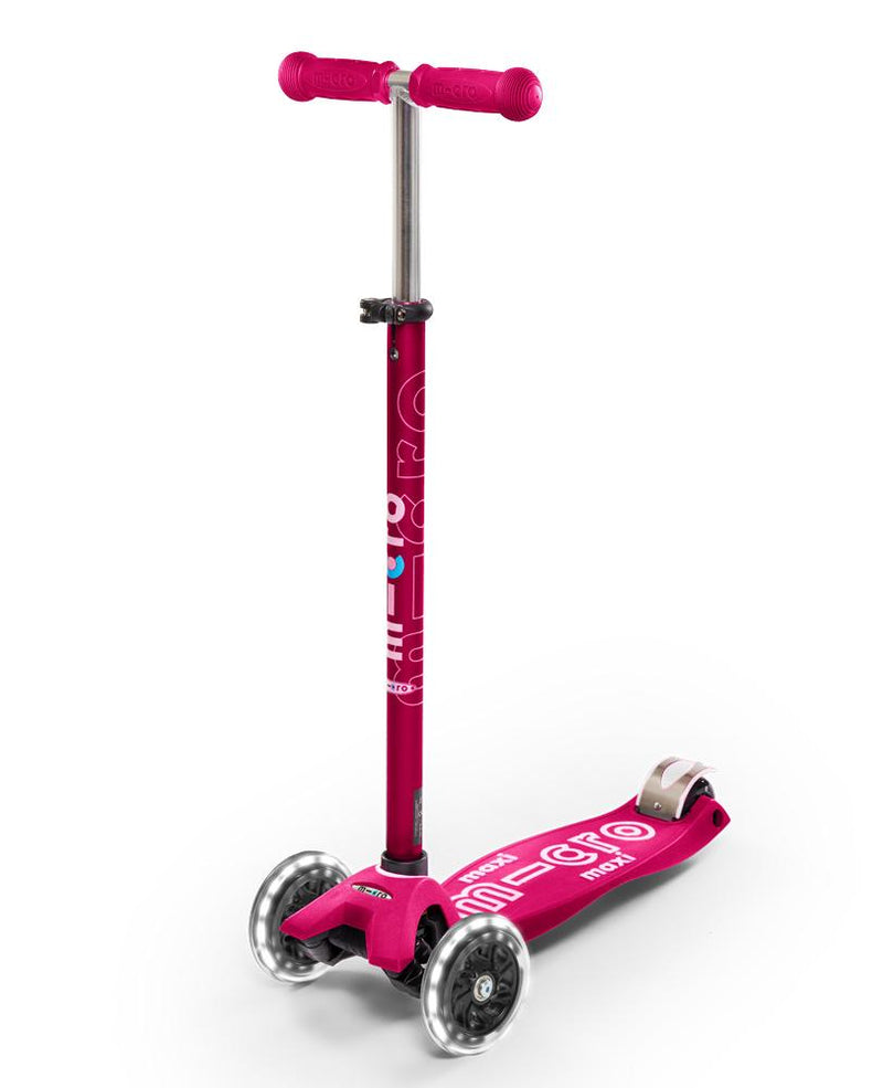 Maxi Micro Deluxe Scooter - LED Light Up Wheels - Pink